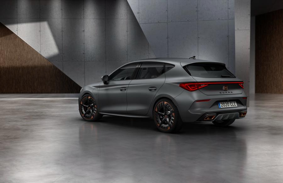  Cupra Leon eHybrid 2020 года  (WW) (фото 4 из 10)
